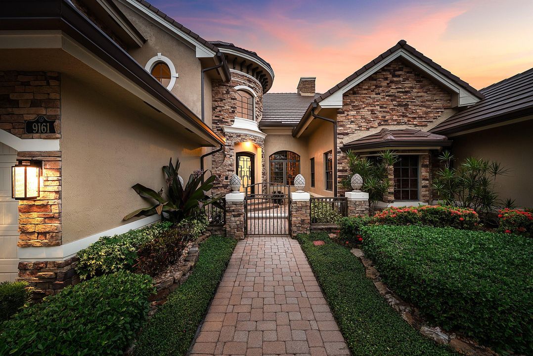 For Sale: $2,499,000 (4 beds, 4 baths, 4509 Square Feet)