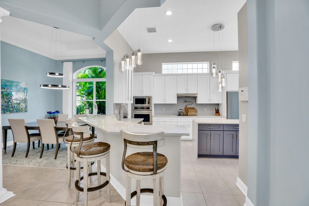 For Sale: $950,000 (3 beds, 3 baths, 3061 Square Feet)