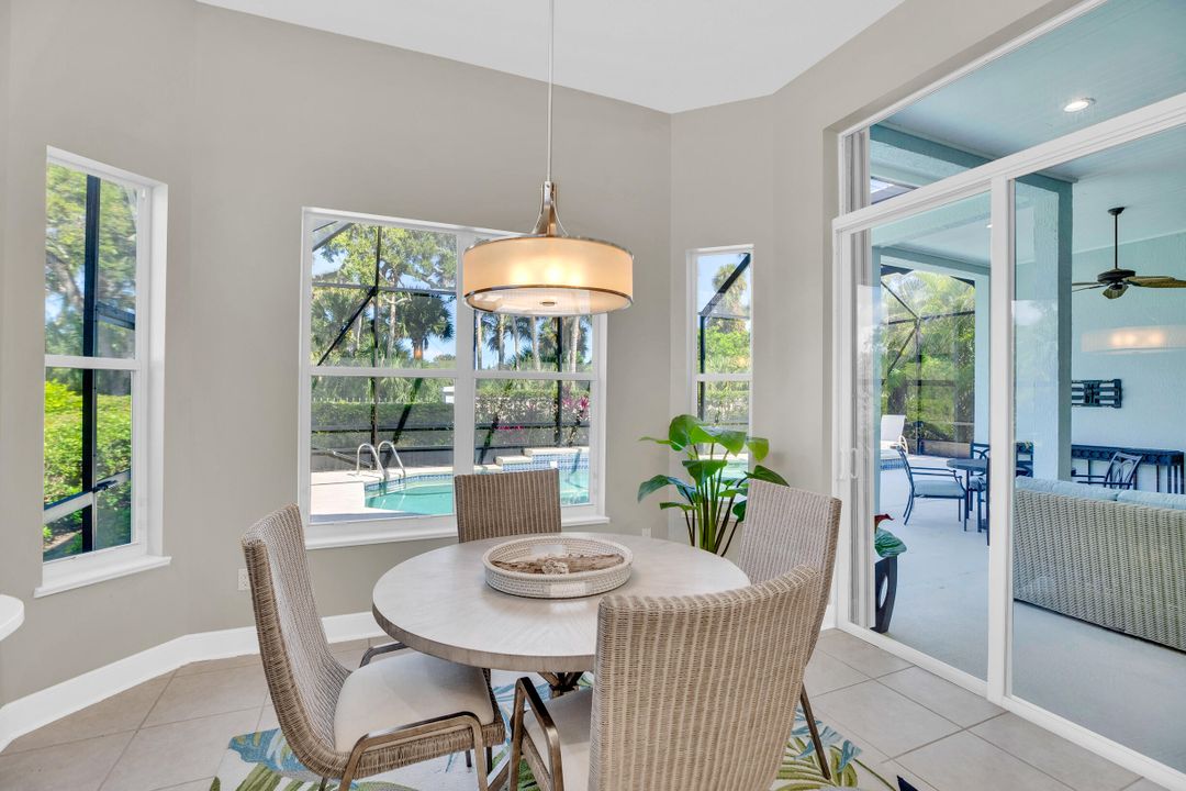 For Sale: $950,000 (3 beds, 3 baths, 3061 Square Feet)