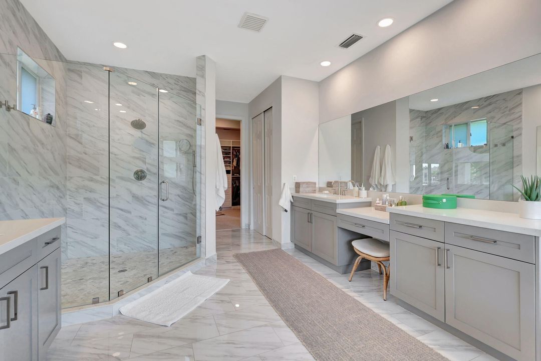 For Rent: $15,000 (6 beds, 3 baths, 4177 Square Feet)