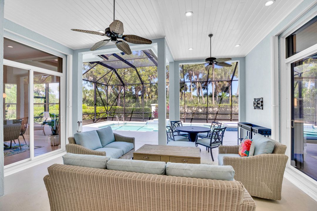 For Sale: $950,000 (3 beds, 3 baths, 3061 Square Feet)