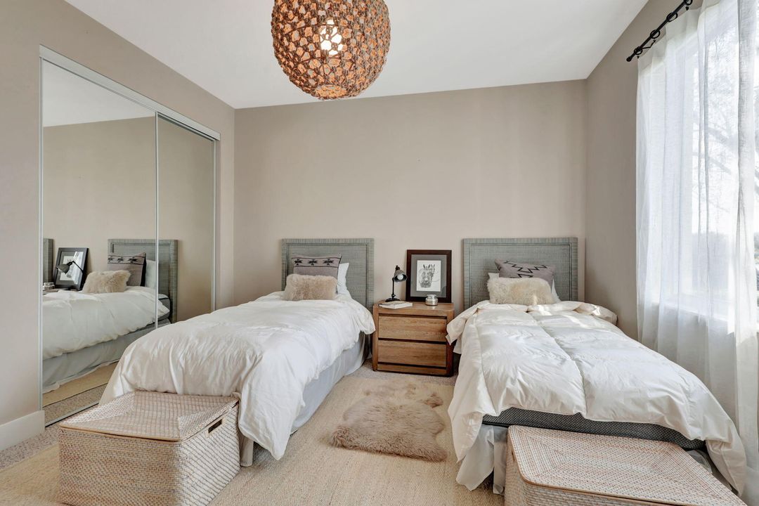 For Rent: $15,000 (6 beds, 3 baths, 4177 Square Feet)