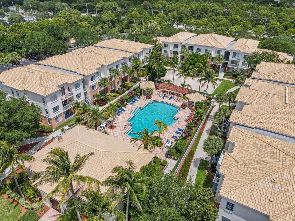 В аренду: $2,000 (1 спален, 1 ванн, 604 Квадратных фут)