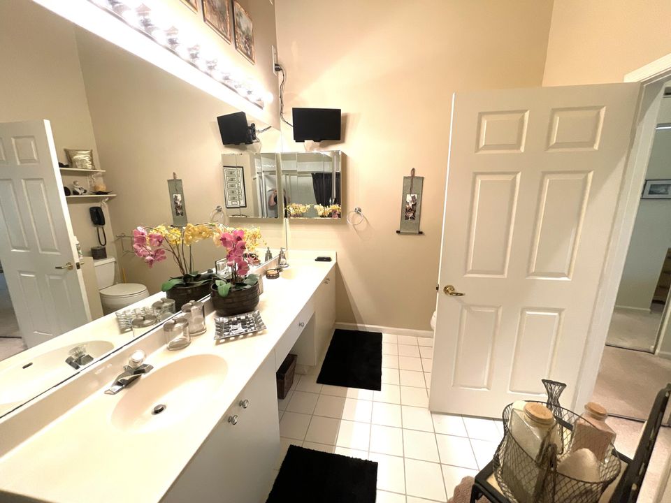 合同活跃: $3,000 (3 贝兹, 2 浴室, 1523 平方英尺)