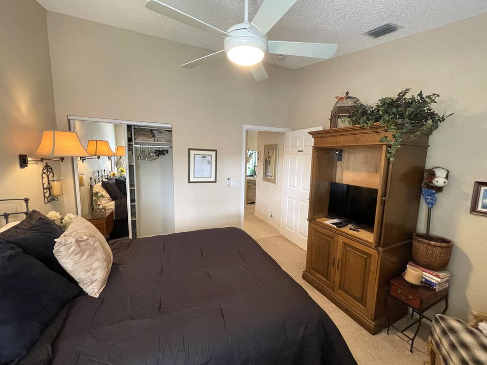 合同活跃: $3,000 (3 贝兹, 2 浴室, 1523 平方英尺)