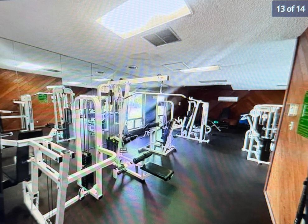 For Sale: $149,000 (1 beds, 1 baths, 684 Square Feet)