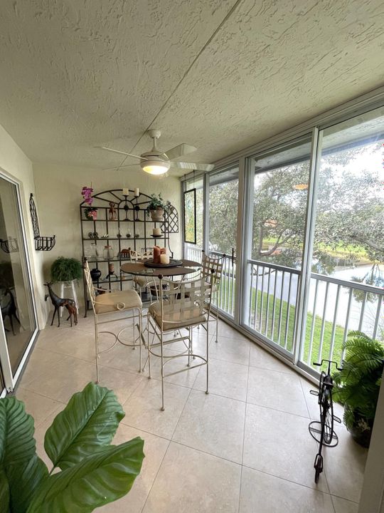 合同活跃: $3,000 (3 贝兹, 2 浴室, 1523 平方英尺)