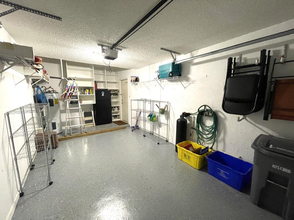 合同活跃: $3,000 (3 贝兹, 2 浴室, 1523 平方英尺)