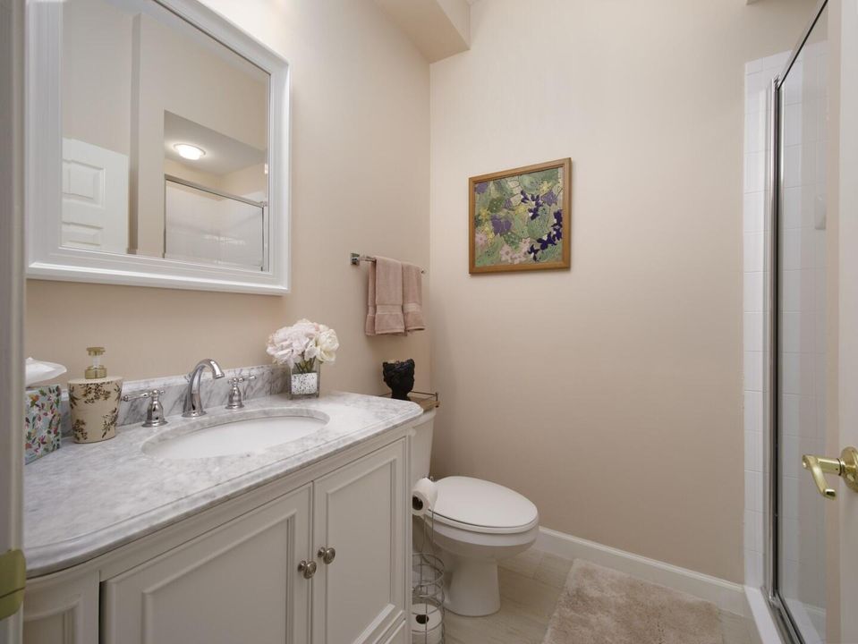 En Venta: $690,000 (3 camas, 3 baños, 1910 Pies cuadrados)