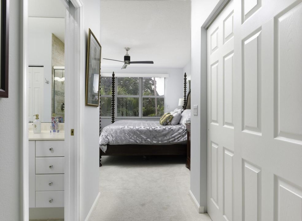 En Venta: $690,000 (3 camas, 3 baños, 1910 Pies cuadrados)