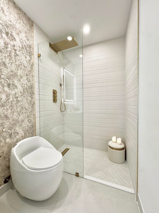 Activo con contrato: $649,999 (3 camas, 2 baños, 1286 Pies cuadrados)