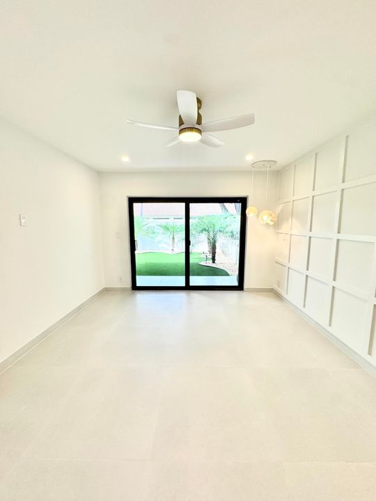 Activo con contrato: $649,999 (3 camas, 2 baños, 1286 Pies cuadrados)