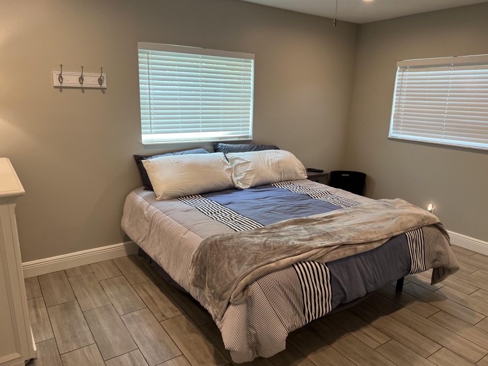 Activo con contrato: $3,150 (2 camas, 2 baños, 1100 Pies cuadrados)