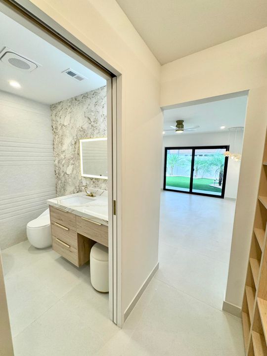 Activo con contrato: $649,999 (3 camas, 2 baños, 1286 Pies cuadrados)