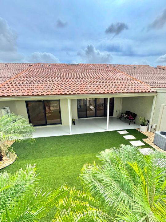 Activo con contrato: $649,999 (3 camas, 2 baños, 1286 Pies cuadrados)