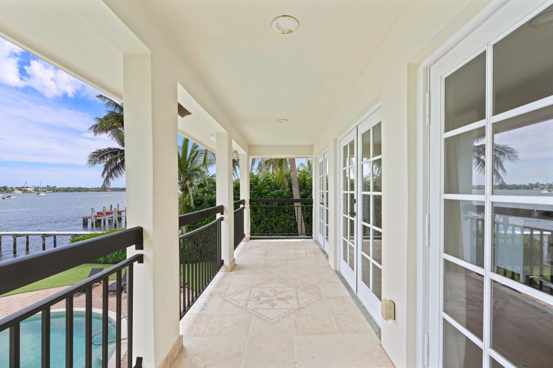 En Renta: $40,000 (4 camas, 4 baños, 3543 Pies cuadrados)