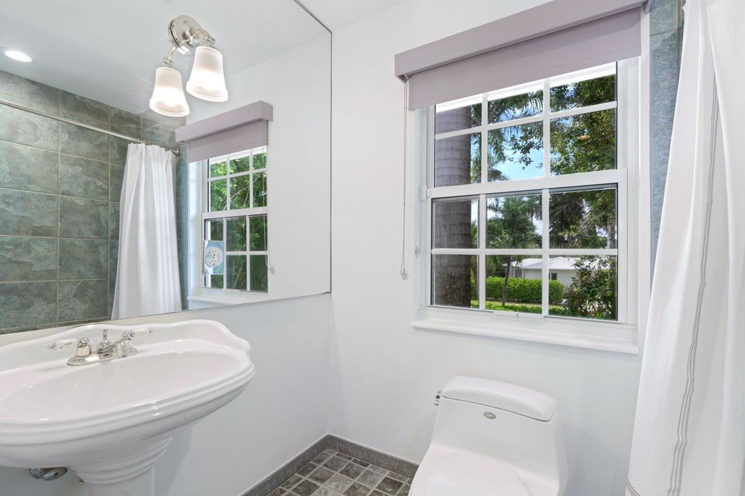 En Renta: $40,000 (4 camas, 4 baños, 3543 Pies cuadrados)