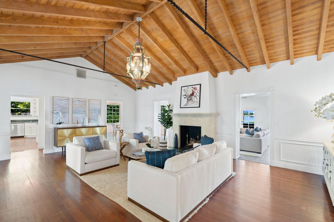 En Renta: $40,000 (4 camas, 4 baños, 3543 Pies cuadrados)