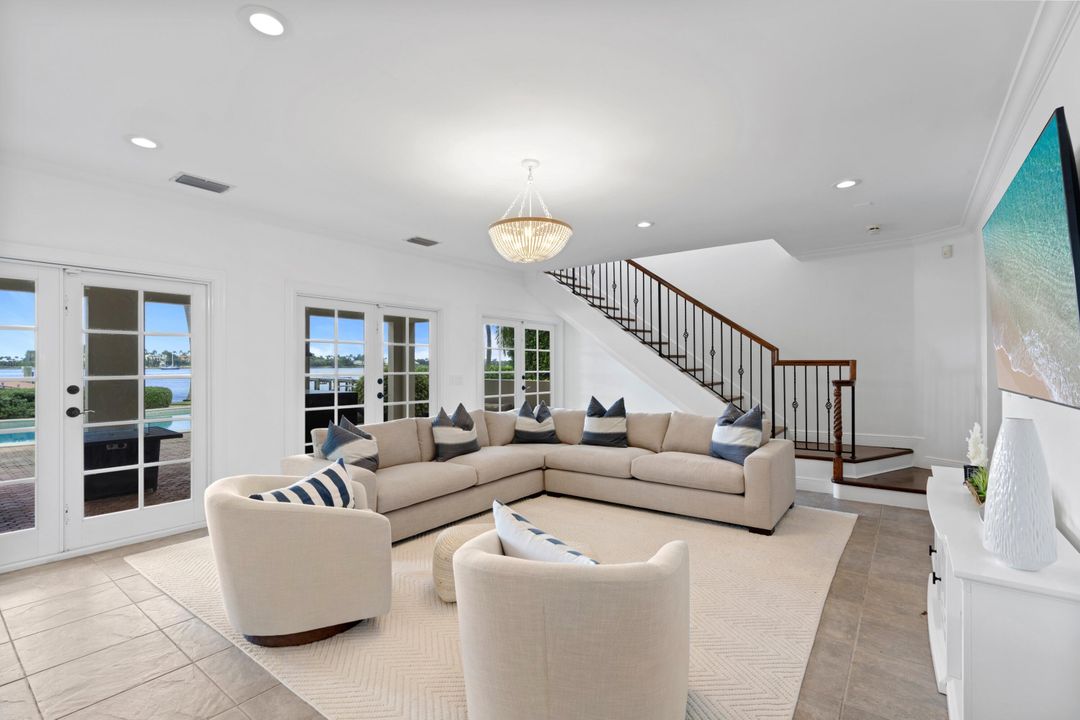 En Renta: $40,000 (4 camas, 4 baños, 3543 Pies cuadrados)