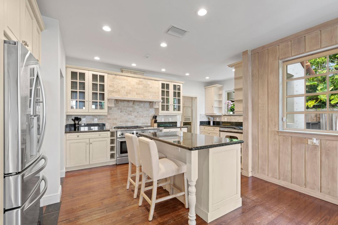 En Renta: $40,000 (4 camas, 4 baños, 3543 Pies cuadrados)