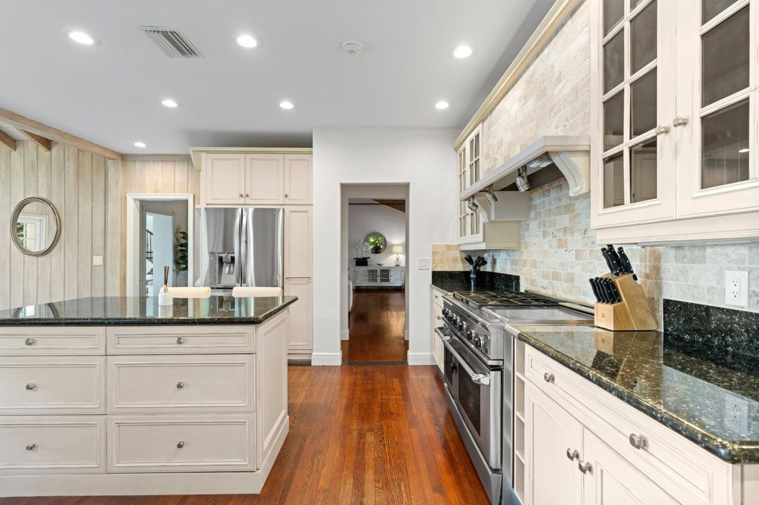 En Renta: $40,000 (4 camas, 4 baños, 3543 Pies cuadrados)