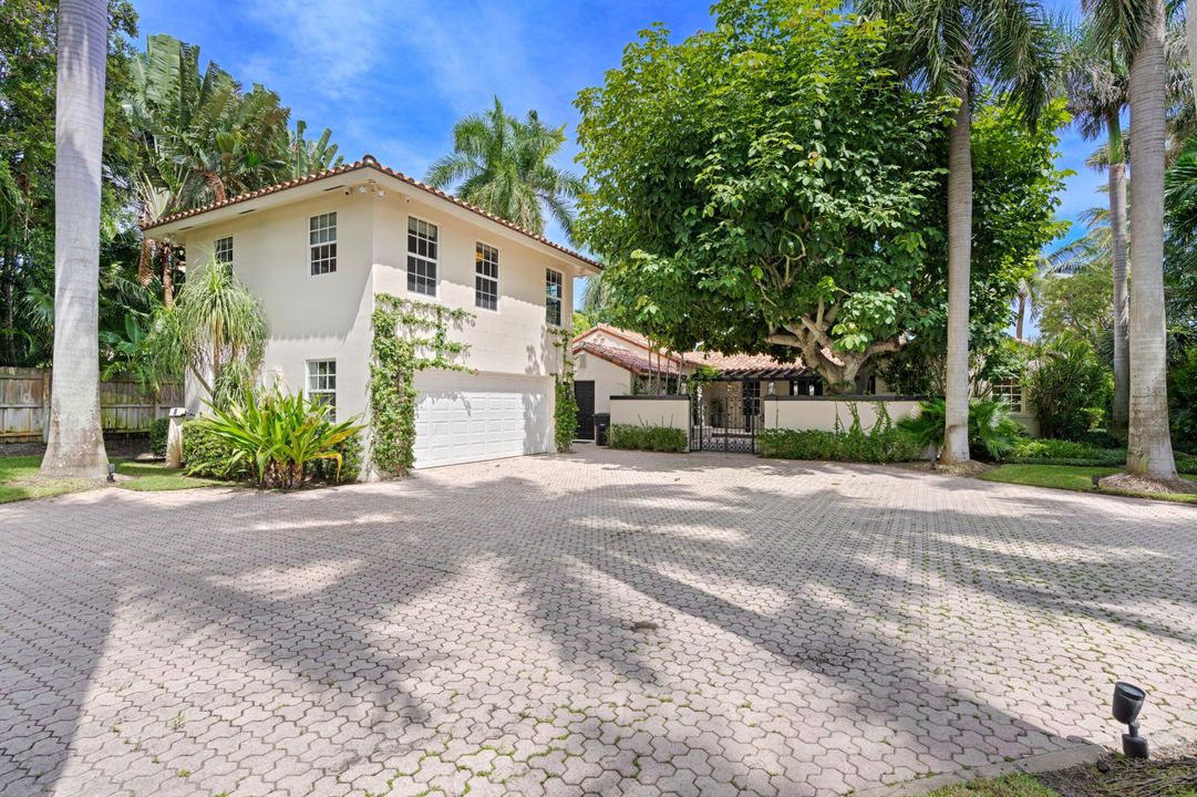 En Renta: $40,000 (4 camas, 4 baños, 3543 Pies cuadrados)