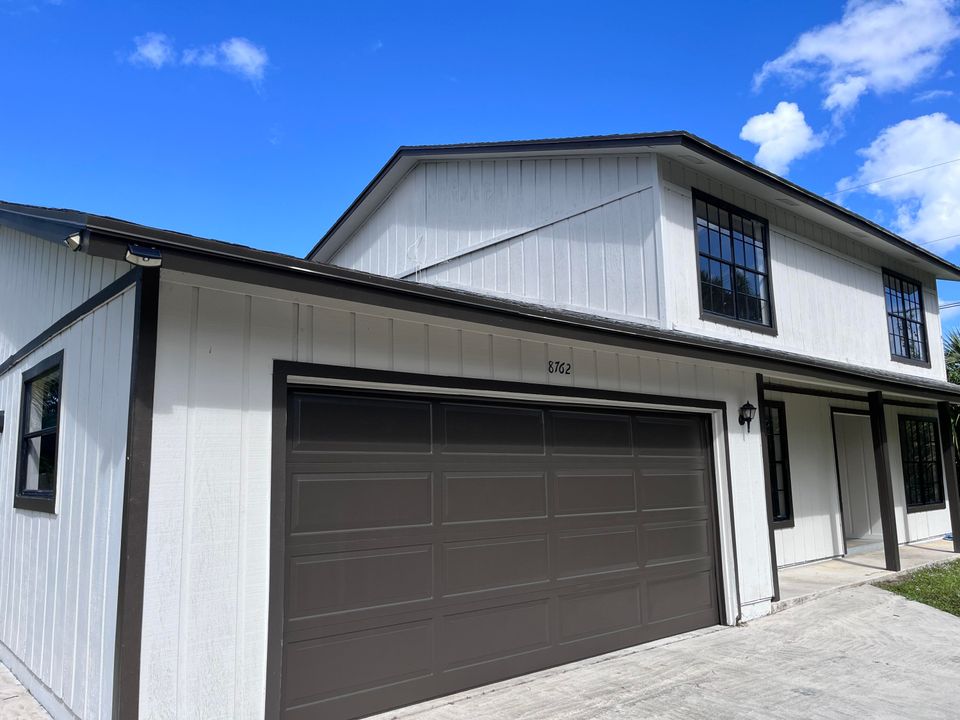 В аренду: $7,100 (6 спален, 3 ванн, 3392 Квадратных фут)