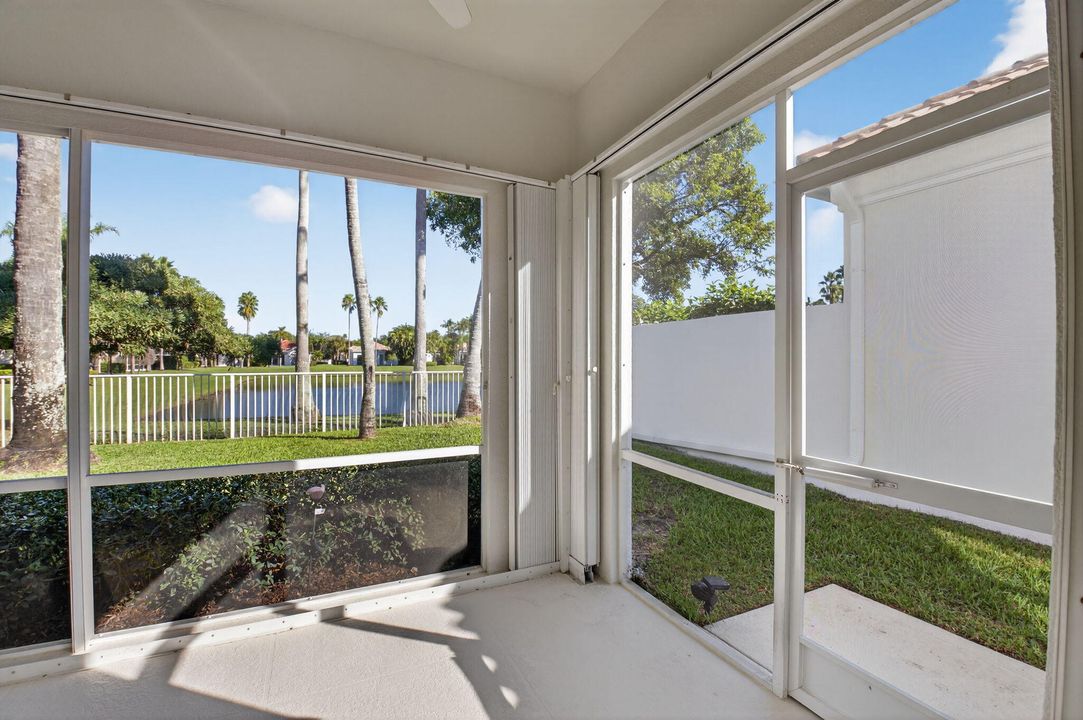 For Sale: $739,000 (3 beds, 2 baths, 1567 Square Feet)