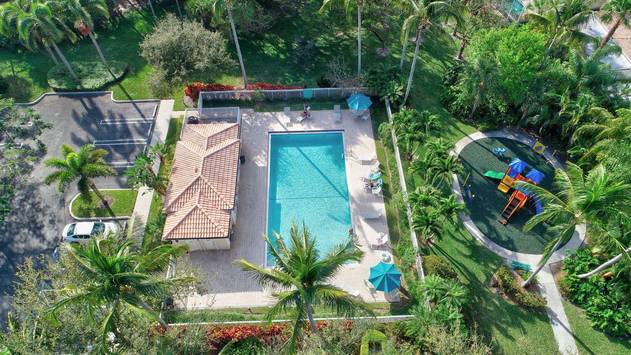 For Sale: $739,000 (3 beds, 2 baths, 1567 Square Feet)