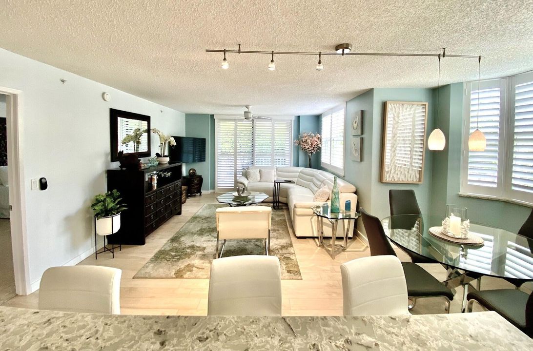 出租: $5,500 (3 贝兹, 2 浴室, 1571 平方英尺)