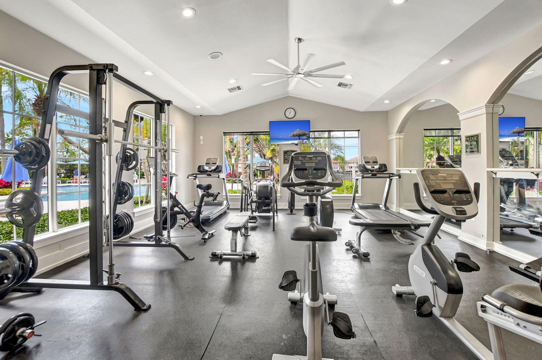 出租: $5,500 (3 贝兹, 2 浴室, 1571 平方英尺)