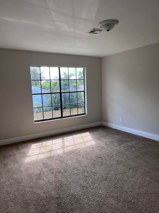 В аренду: $7,100 (6 спален, 3 ванн, 3392 Квадратных фут)