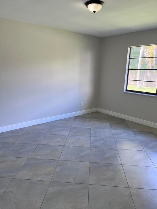 В аренду: $7,100 (6 спален, 3 ванн, 3392 Квадратных фут)