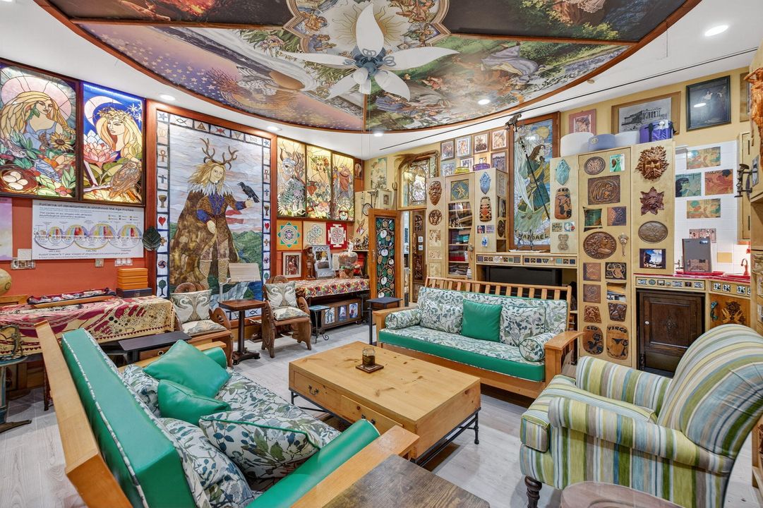 For Sale: $22,250,000 (12 beds, 10 baths, 12709 Square Feet)