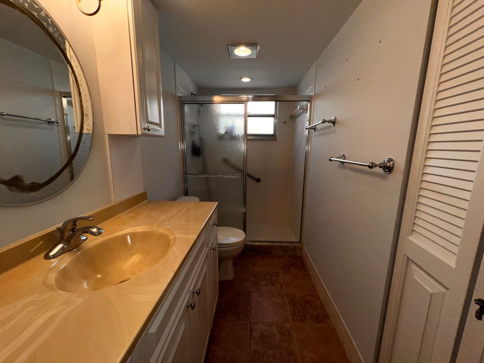 For Sale: $150,000 (2 beds, 2 baths, 1291 Square Feet)