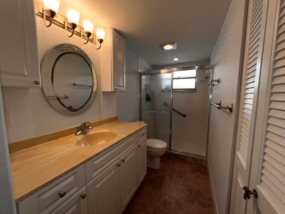 For Sale: $150,000 (2 beds, 2 baths, 1291 Square Feet)
