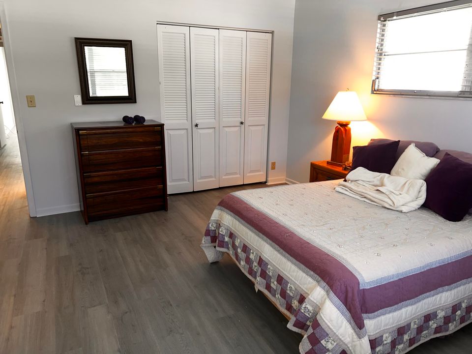 For Sale: $150,000 (2 beds, 2 baths, 1291 Square Feet)