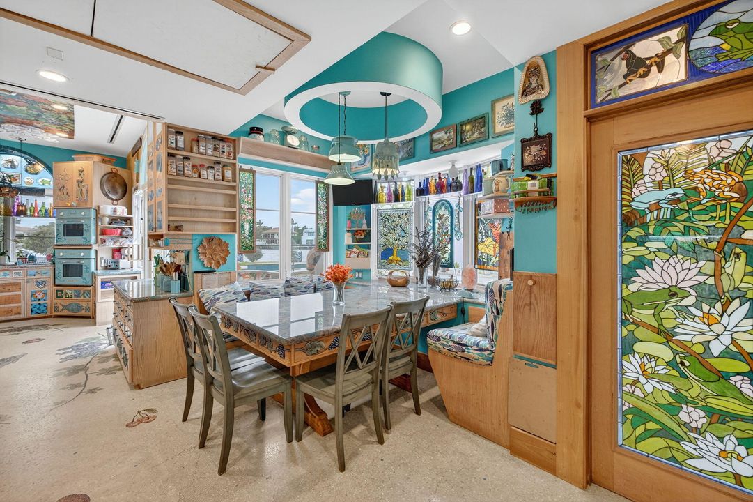 For Sale: $22,250,000 (12 beds, 10 baths, 12709 Square Feet)