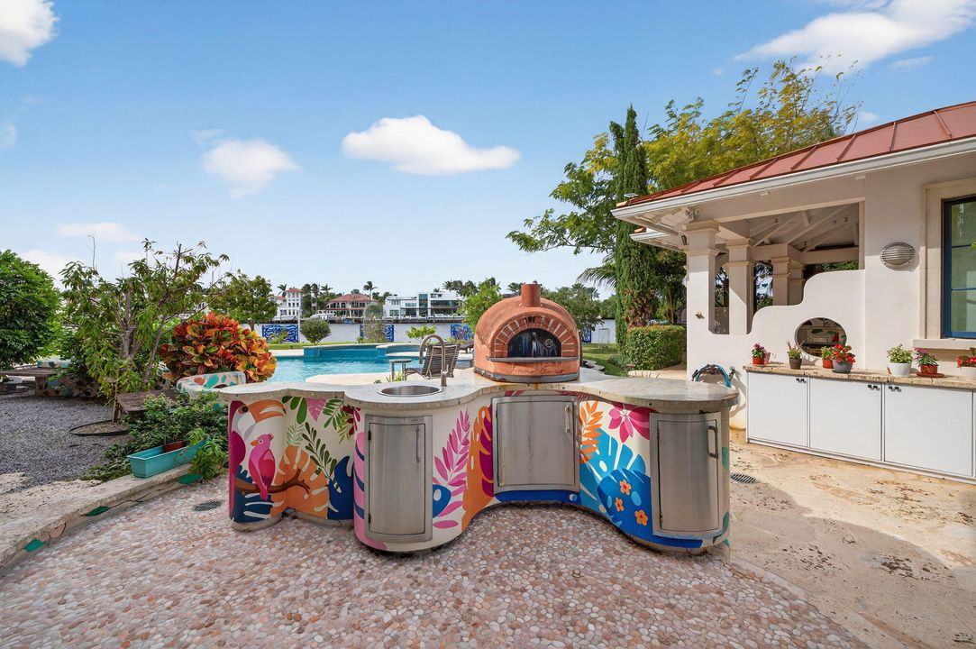 For Sale: $22,250,000 (12 beds, 10 baths, 12709 Square Feet)