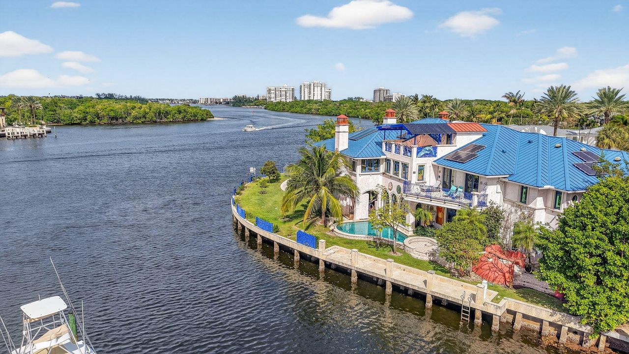 For Sale: $22,250,000 (12 beds, 10 baths, 12709 Square Feet)