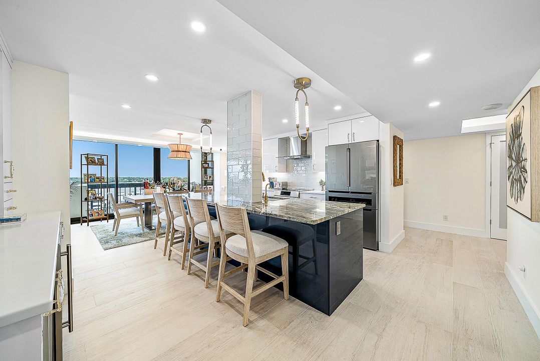 Activo con contrato: $1,000,000 (2 camas, 2 baños, 1556 Pies cuadrados)