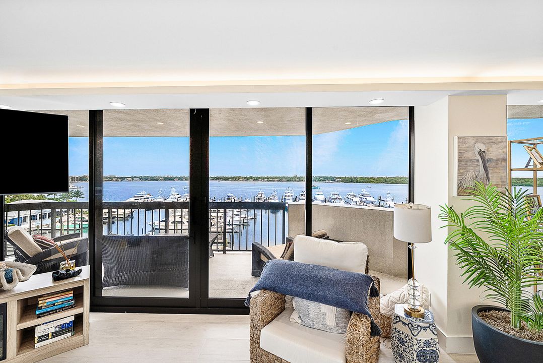 Activo con contrato: $1,000,000 (2 camas, 2 baños, 1556 Pies cuadrados)