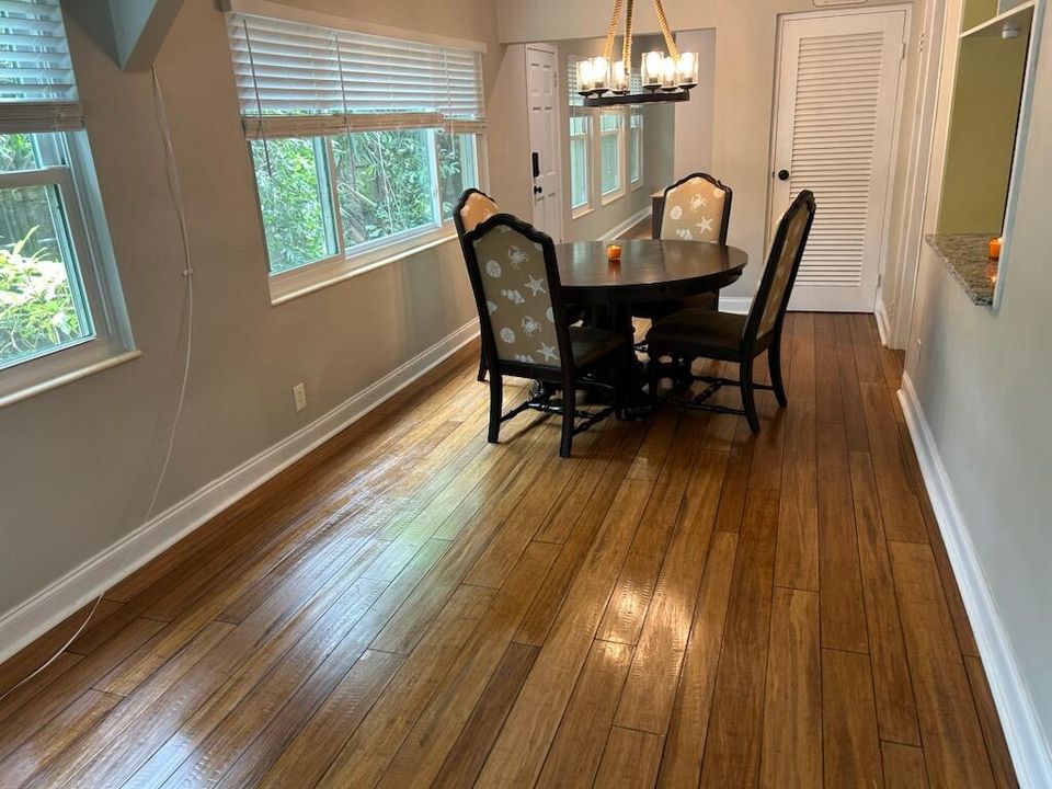 En Venta: $550,000 (3 camas, 2 baños, 1628 Pies cuadrados)