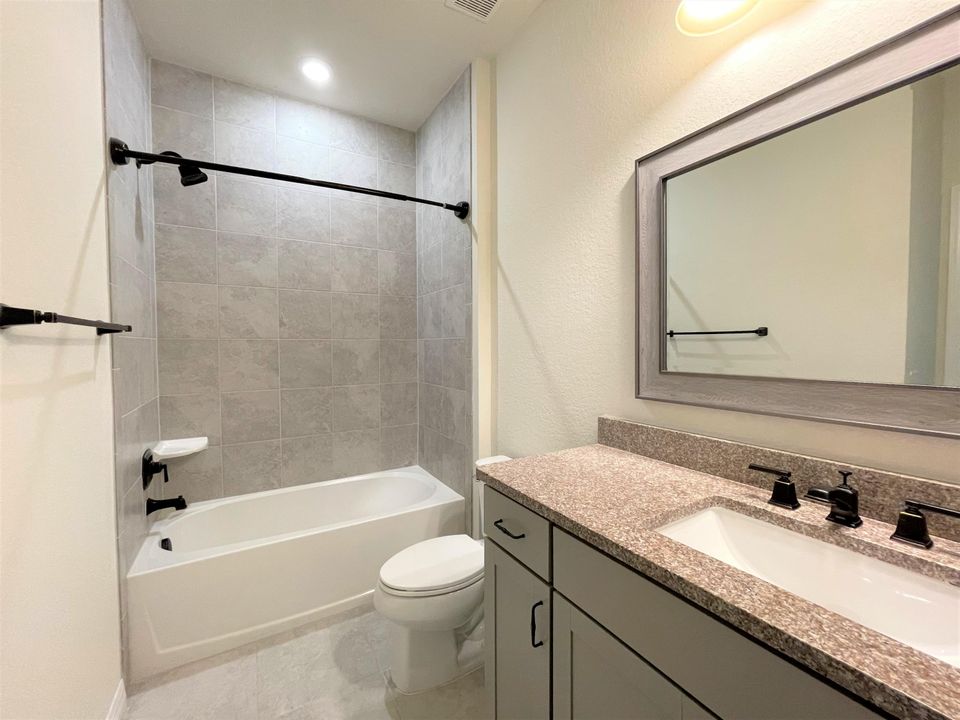 For Rent: $3,500 (3 beds, 2 baths, 1909 Square Feet)