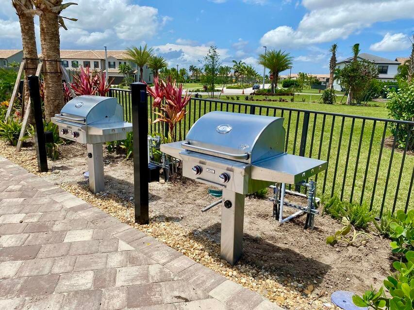 For Rent: $3,500 (3 beds, 2 baths, 1909 Square Feet)