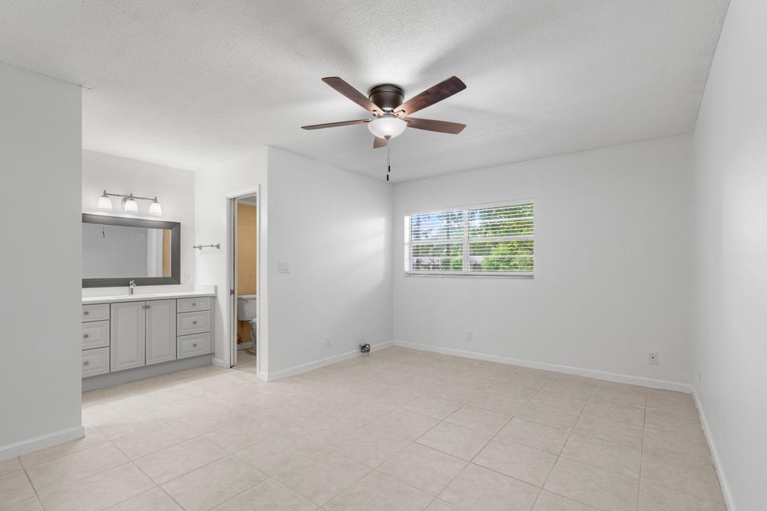 For Sale: $209,900 (2 beds, 2 baths, 1158 Square Feet)