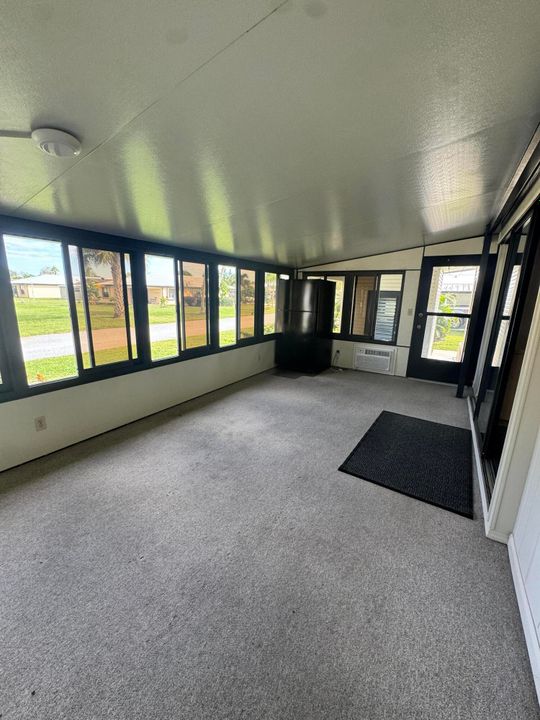 For Sale: $57,000 (2 beds, 2 baths, 1400 Square Feet)