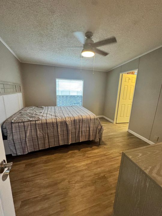 For Sale: $57,000 (2 beds, 2 baths, 1400 Square Feet)