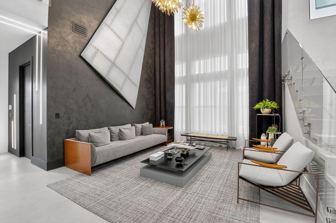 For Sale: $3,799,999 (5 beds, 6 baths, 5170 Square Feet)