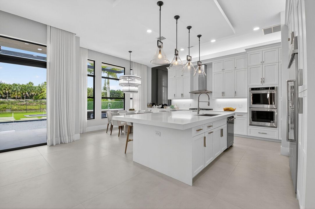 For Sale: $3,799,999 (5 beds, 6 baths, 5170 Square Feet)